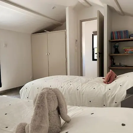 Avec Piscine Et * Vinassan