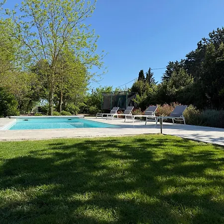 Avec Piscine Et