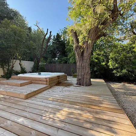 Vila Avec Piscine Et *