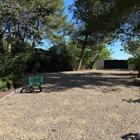 Avec Piscine Et * Vinassan
